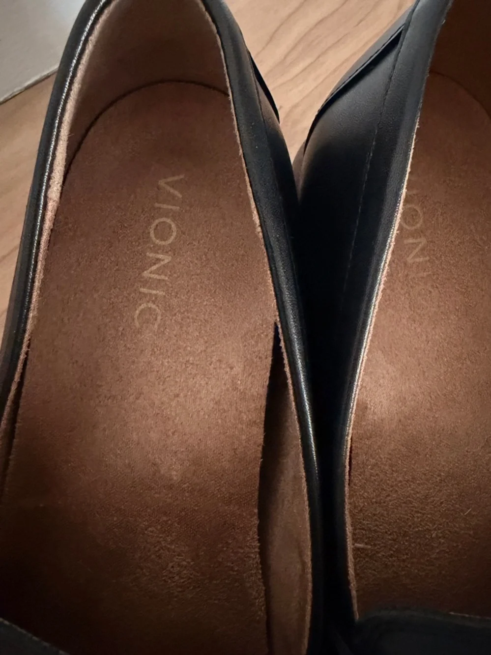 Vionic Black Leather Loafer - Picture 6 of 12